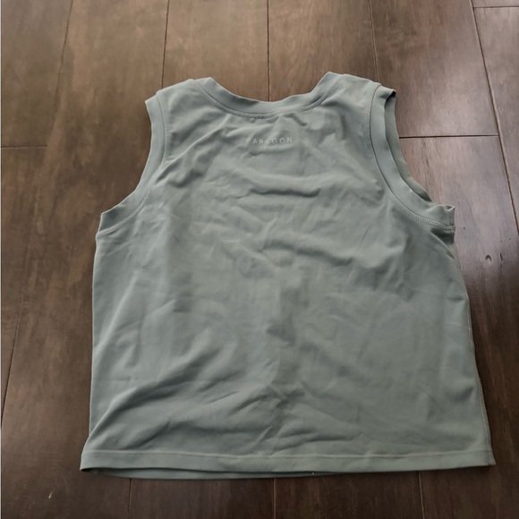 Bundle of 4 paragon fitwear Columbia crop tops - Picture 2 of 8